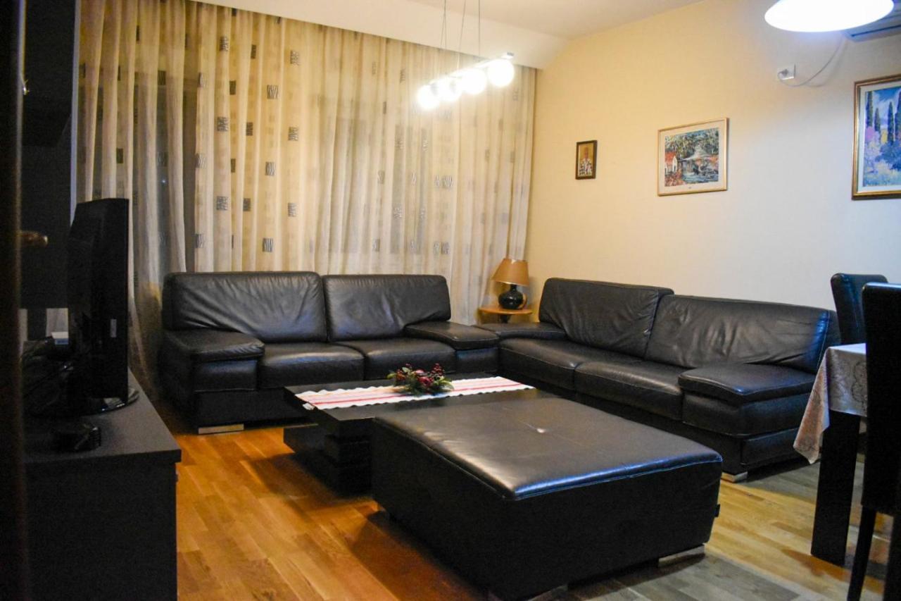 Apartman Sara 2 Podgorica Exteriör bild