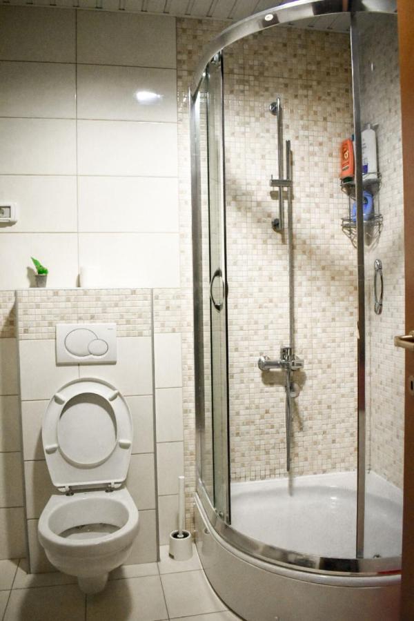 Apartman Sara 2 Podgorica Exteriör bild