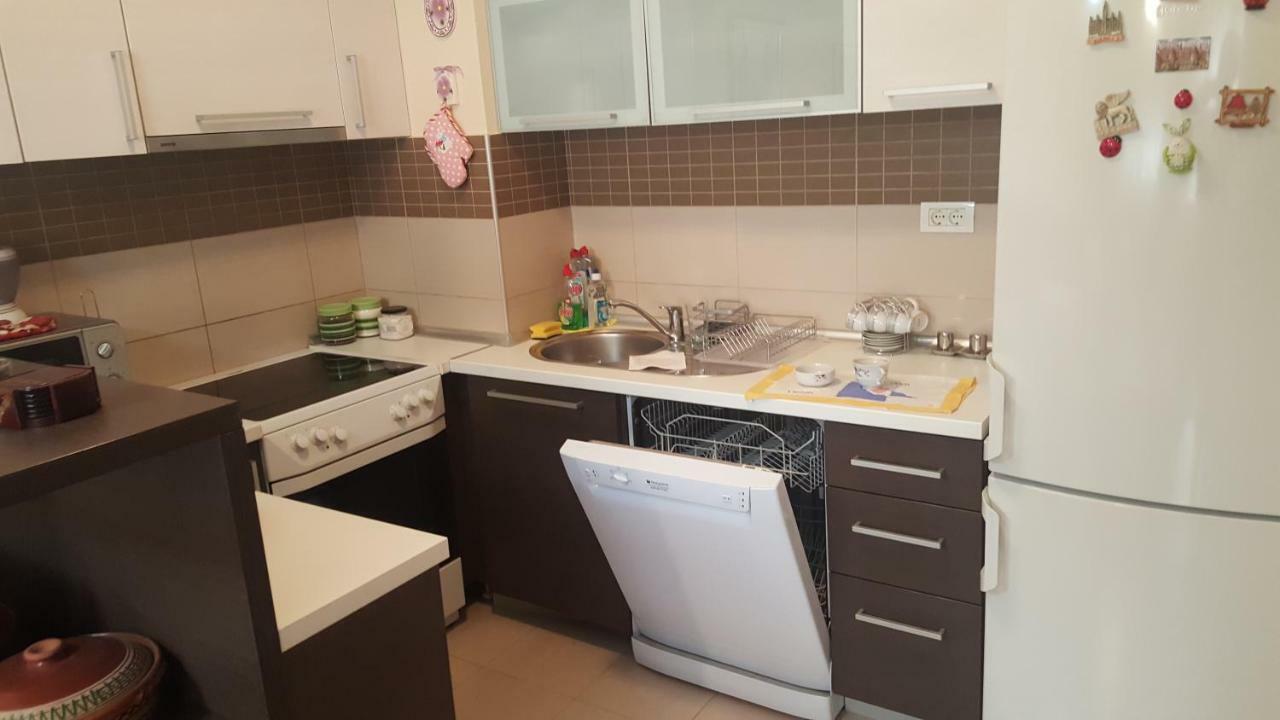 Apartman Sara 2 Podgorica Exteriör bild